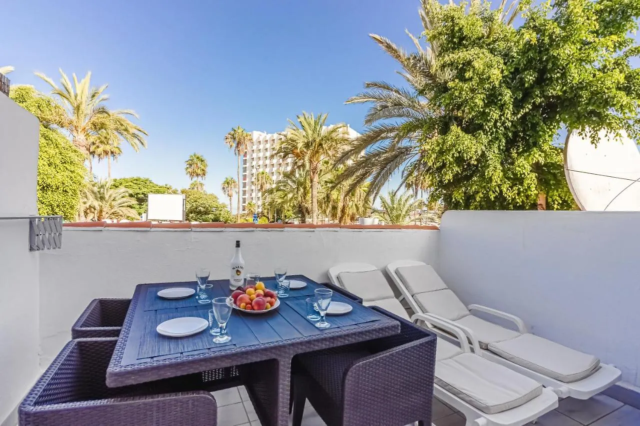 Apartamento Fantastic Large Studio In Front Of Beach Heated Pool Wifi Arona