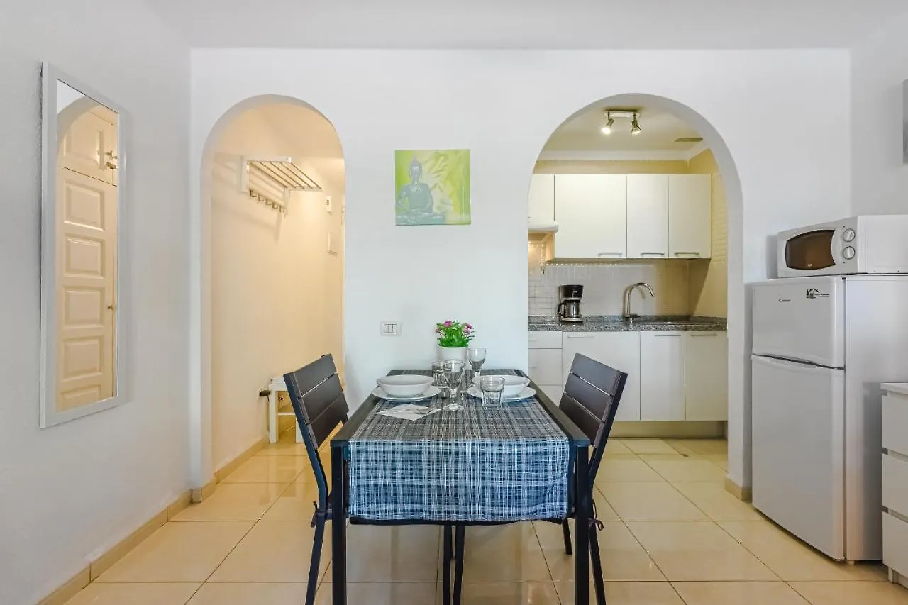 Fantastic Large Studio In Front Of Beach Heated Pool Wifi Arona  Arona (Tenerife)
