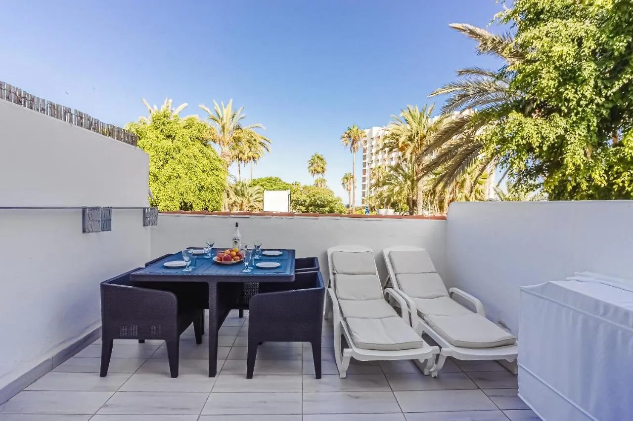 Apartamento Fantastic Large Studio In Front Of Beach Heated Pool Wifi Arona